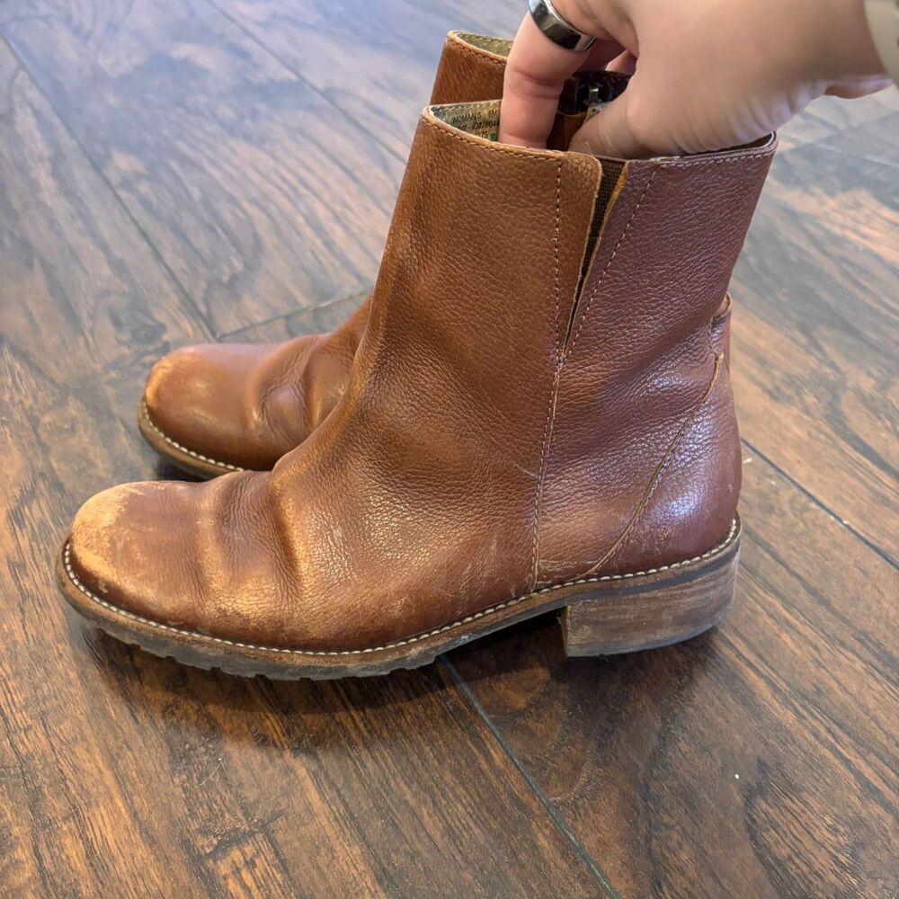 Woman's 8 Vintage L.L. Bean Cognac Brown Leather Granola Girl Ankle Boots